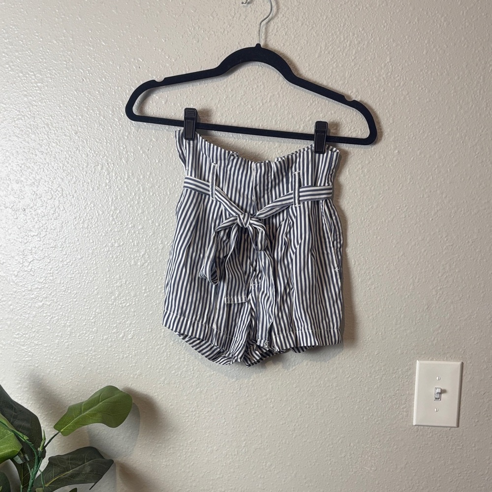Abercrombie & Fitch Blue and White Striped High Waist Shorts